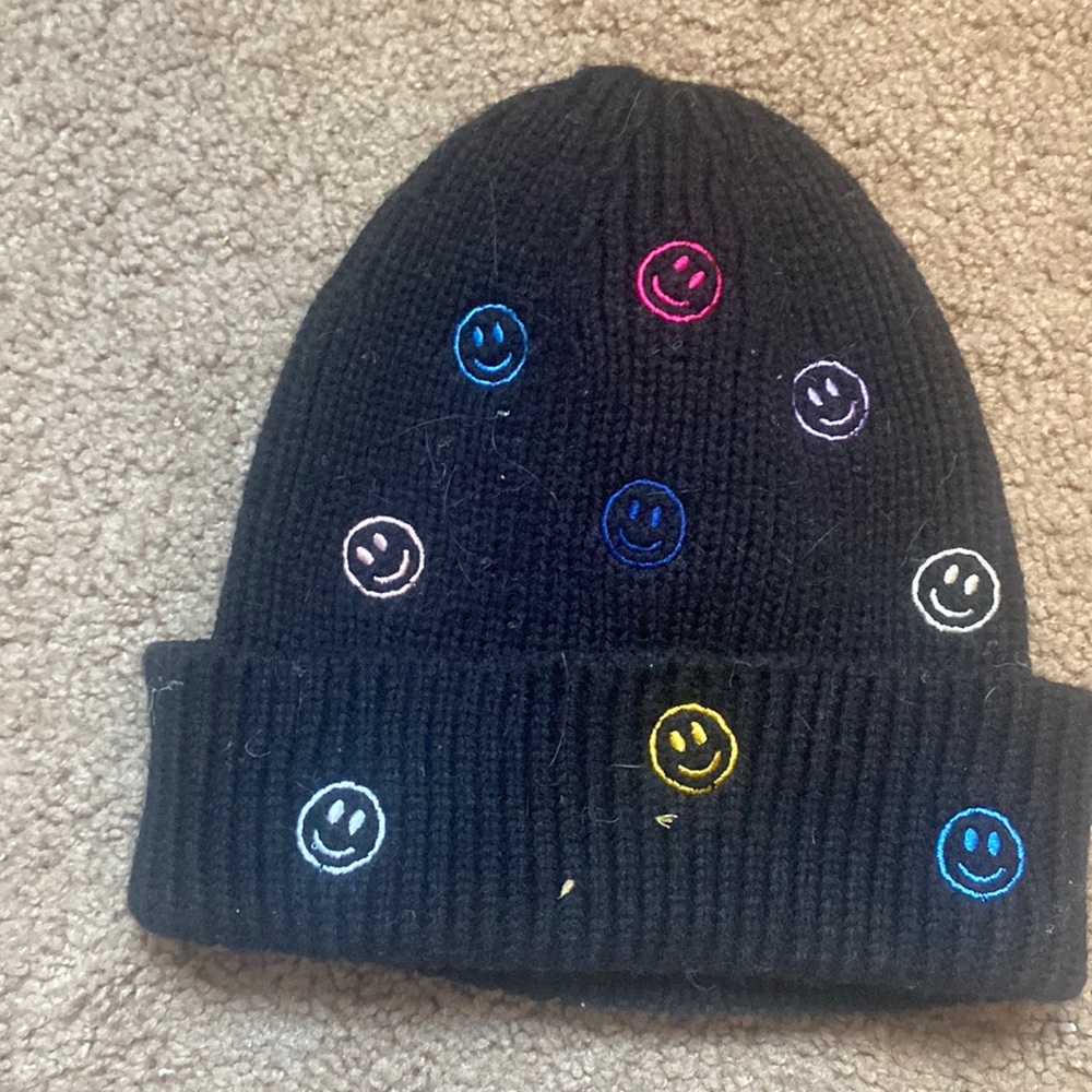 Smily face wool hat